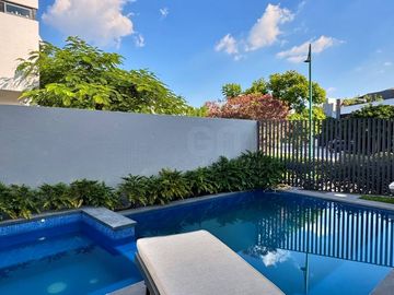 Casa contemporánea en renta con alberca privada en Los Sueños | 568 m² | $85,000