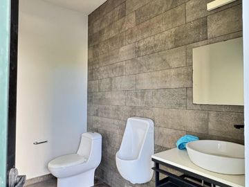 Casa contemporánea en renta con alberca privada en Los Sueños | 568 m² | $85,000