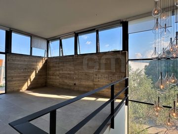 Casa contemporánea en renta con alberca privada en Los Sueños | 568 m² | $85,000