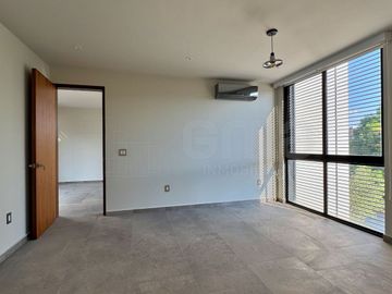 Casa contemporánea en renta con alberca privada en Los Sueños | 568 m² | $85,000