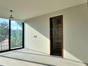 Casa contemporánea en renta con alberca privada en Los Sueños | 568 m² | $85,000
