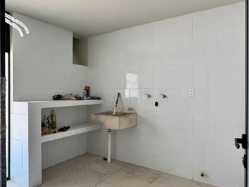 Casa contemporánea en renta con alberca privada en Los Sueños | 568 m² | $85,000