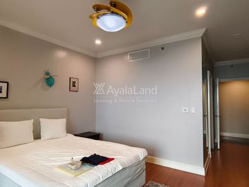 Fully furnished 3-Bedroom Unit at One Roxas Triangle