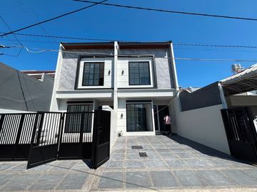 Rumah Baru Gress 2 Unit di Daerah daerah Surabaya Timur XIA