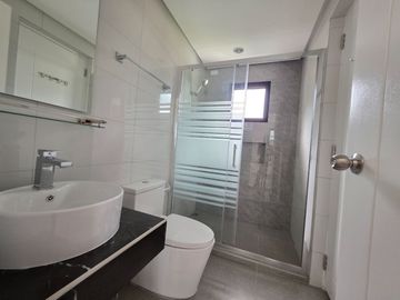 4BR HOUSE IN PACIFIC PARKPLACE NEAR SM DASMA