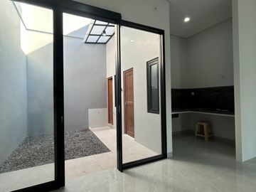 Rumah Modern Minimalis Wisma Mukti