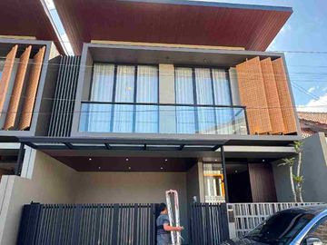 Rumah Mewah Full Furnished Di Tengah Kota Jogja