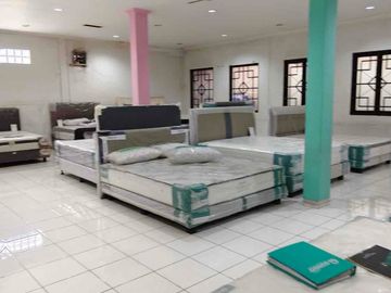 Ruko gandeng 4 Dijual murah bisa Nego SHM ON HAND Hadap Utara
