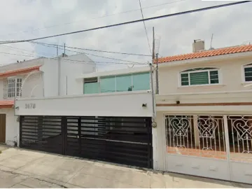 EXCELENTE OPORTUNIDAD DE INVERSION EN La Calma, Zapopan, Jalisco