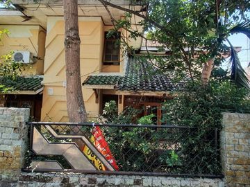Rumah LELANG Murah SHM Nyaman kota bandung di Jalan Kelewih, Bandung