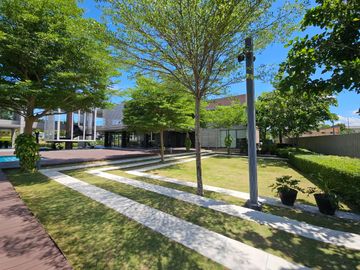 Prime Residential Lot for Sale in The Enclave Alabang