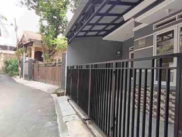 Rumah nyaman di Ciracas
