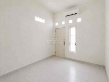 Rumah 2 Lantai di Bekasi. Dekat Summarecon Bekasi