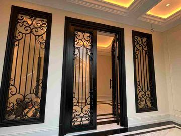 JUAL RUMAH BRAND NEW MEWAH
PANGLIMA POLIM KEBAYORAN BARU JAKSEL ADA SWIMMING POOL DAN LIFT