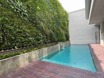 JUAL RUMAH BRAND NEW MEWAH
PANGLIMA POLIM KEBAYORAN BARU JAKSEL ADA SWIMMING POOL DAN LIFT