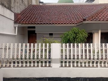 Rumah SHM Siap Huni di Duren Sawit Jakarta Timur – LT 155m², 3 KT, Carport, Harga Rp3,5 M Nego