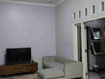 Rumah Hook 2 Lt FULL FURNISHED di Puri Ayodya, Sumurboto Banyumanik