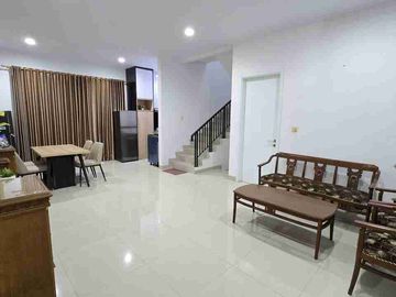 Diual cepat Rumah cluster modern minimalis 2 lantai di bulevard grand galaxy