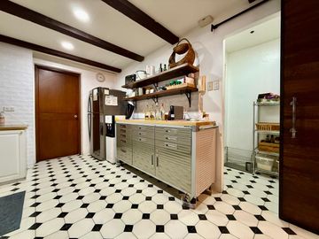 Rare 232.98 SQM Ultra-Exclusive 3BR Suite with 2 Parkings at Eurovilla 3, Salcedo Village
