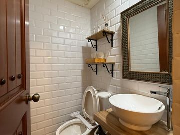 Rare 232.98 SQM Ultra-Exclusive 3BR Suite with 2 Parkings at Eurovilla 3, Salcedo Village
