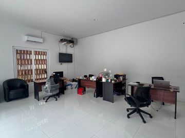 Gudang Bagus Ada Loading Dock Siap Pakai di Laksana Business Park Pakuhaji Tangerang
