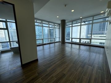225.08 sqm Bi-Level Penthouse for Sale | ₱65.27M Gross | The Stratosphere Makati | High Ceiling | Wrap-Around Balcony
