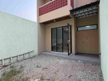 Wilson Rumah baru modern 2 lantai di banjar wijaya