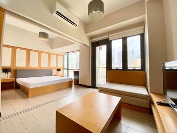 Spacious 41.6 SQM Executive Studio with Skyline Views & Morning Sun at Greenbelt Hamilton, Makati