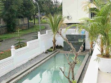 Jual Rumah Mewah Dengan Kolam Renang di Sentul City.