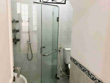 Jual Rumah Mewah Dengan Kolam Renang di Sentul City.