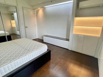 Arya Residences T1 | 1BR with Balcony | 67 sqm | With Parking | ₱80K