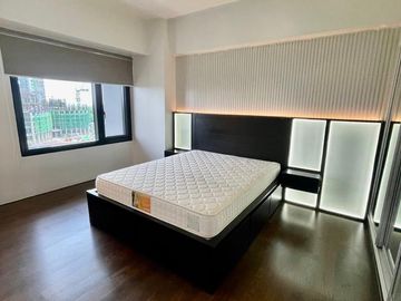 Arya Residences T1 | 1BR with Balcony | 67 sqm | With Parking | ₱80K