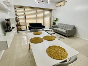 Arya Residences T1 | 1BR with Balcony | 67 sqm | With Parking | ₱80K