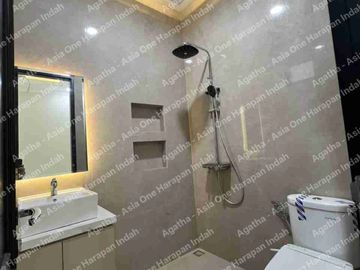 Rumah bangunan Baru siap huni Rawamangun Jakarta Timur