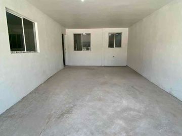 casa en venta / Recién remodelada