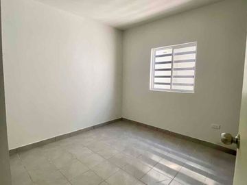 casa en venta / Recién remodelada