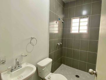 casa en venta / Recién remodelada