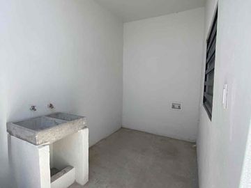 casa en venta / Recién remodelada
