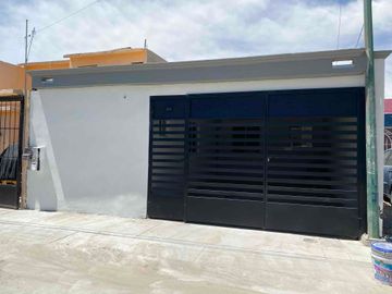 casa en venta / Recién remodelada