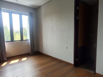 Dijual Rumah di Kota Baru Parahyangan, Mewah View Danau Tatar Kamandaka