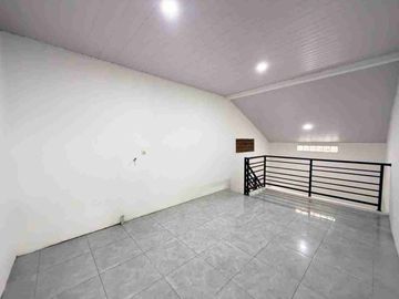 rumah mewah blulukan colomadu harga bersahabat