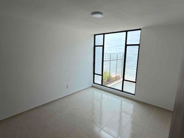 CASA EN VENTA EN LA FELIX IRETA REMODELADA