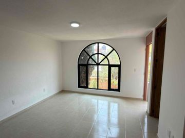 CASA EN VENTA EN LA FELIX IRETA REMODELADA
