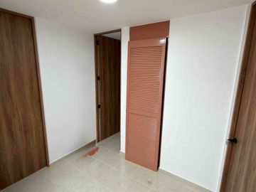 CASA EN VENTA EN LA FELIX IRETA REMODELADA