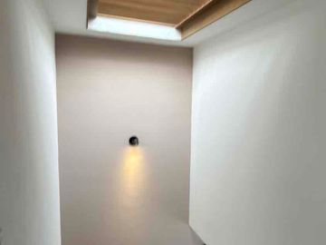 CASA EN VENTA EN LA FELIX IRETA REMODELADA