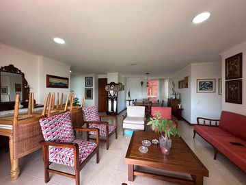 Apartamento en Arriendo en El Tesoro, El Poblado
