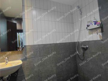 *Rumah Baru di Summarecon Bandung Cluster Genova Full Furnished & Full Renovasi*


Luas tanah :117m²
Luas bangunan :148m²
Dimensi :9x13
Lebar jalan: 14m
Kamar tidur: 4+1
Kamar mandi: 3+1
Listrik: 3500m²
Air :Artesis Dev
Hadap :Utara
Carport: 2
Furnish:
* 3 AC di kamar atas 
* 1 Waterheater
* 1 Kulkas (2 pintu)
* 1 Kitchen Set (Modena)
* 2 Bed + wardrobe 
* Sofa
* Meja Makan
* Gordyn


HARGA 3,5M
🔽
*TURUN HARGA JADI 3M*
