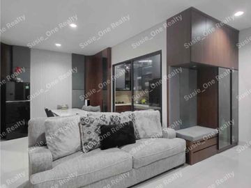 *Rumah Baru di Summarecon Bandung Cluster Genova Full Furnished & Full Renovasi*


Luas tanah :117m²
Luas bangunan :148m²
Dimensi :9x13
Lebar jalan: 14m
Kamar tidur: 4+1
Kamar mandi: 3+1
Listrik: 3500m²
Air :Artesis Dev
Hadap :Utara
Carport: 2
Furnish:
* 3 AC di kamar atas 
* 1 Waterheater
* 1 Kulkas (2 pintu)
* 1 Kitchen Set (Modena)
* 2 Bed + wardrobe 
* Sofa
* Meja Makan
* Gordyn


HARGA 3,5M
🔽
*TURUN HARGA JADI 3M*