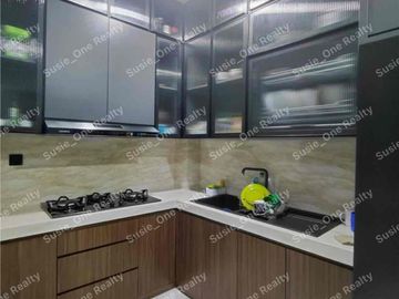 *Rumah Baru di Summarecon Bandung Cluster Genova Full Furnished & Full Renovasi*


Luas tanah :117m²
Luas bangunan :148m²
Dimensi :9x13
Lebar jalan: 14m
Kamar tidur: 4+1
Kamar mandi: 3+1
Listrik: 3500m²
Air :Artesis Dev
Hadap :Utara
Carport: 2
Furnish:
* 3 AC di kamar atas 
* 1 Waterheater
* 1 Kulkas (2 pintu)
* 1 Kitchen Set (Modena)
* 2 Bed + wardrobe 
* Sofa
* Meja Makan
* Gordyn


HARGA 3,5M
🔽
*TURUN HARGA JADI 3M*