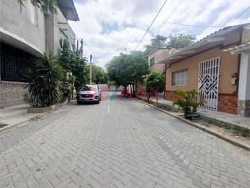 Se Vende Casa Como Terreno En Calle Bolivar Castilla//ID: 1182788
